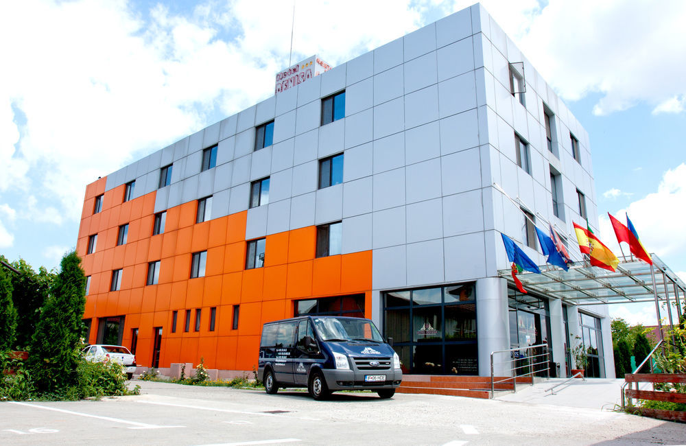 Denisa Hotel Otopeni Kültér fotó