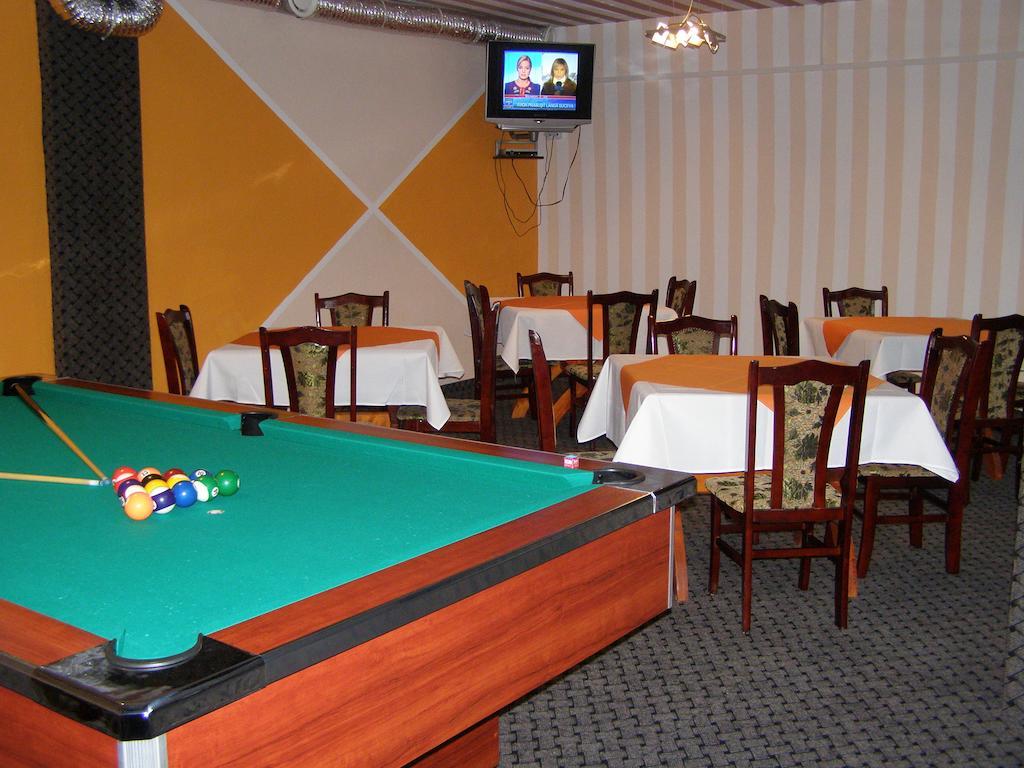 Denisa Hotel Otopeni Kültér fotó